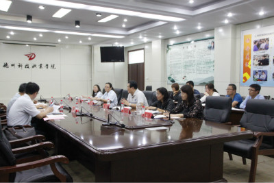 山東省教育廳專家組蒞臨學院開展高職擴招教學檢查