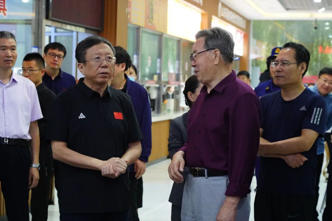德州市副市長陳曉強來院指導(dǎo)食品及消防安全工作